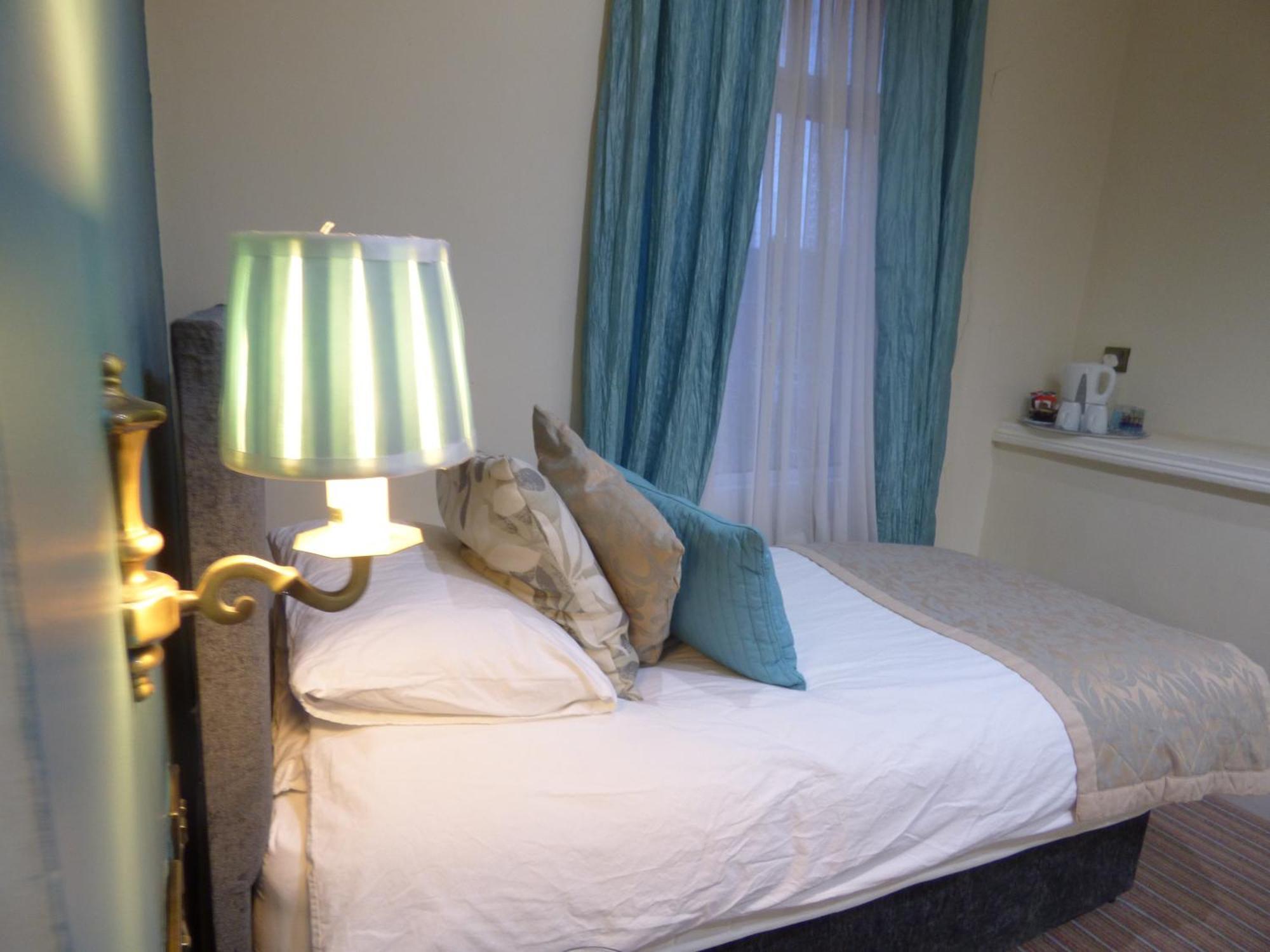 Wheldale Hotel Castleford Rum bild