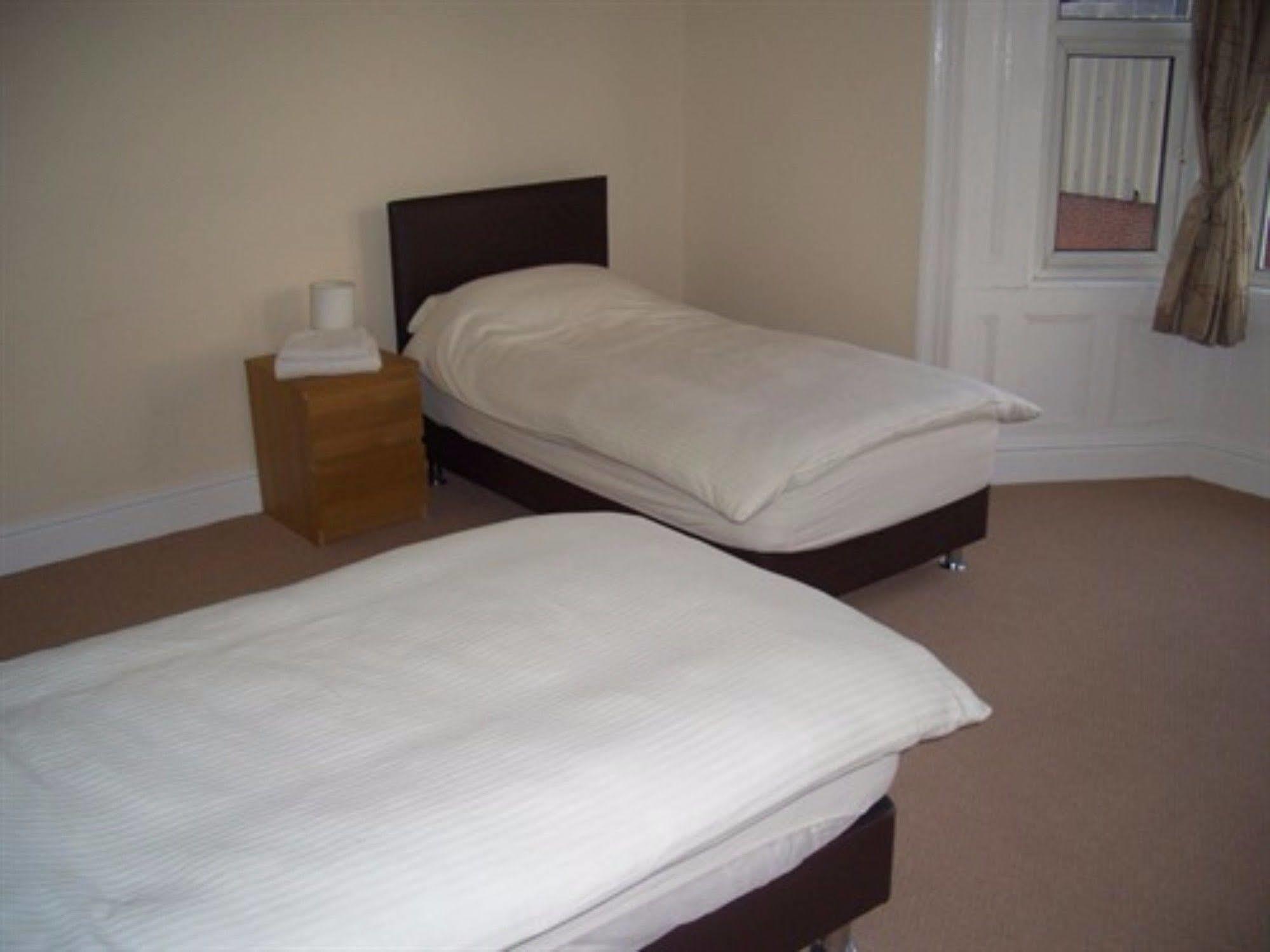 Wheldale Hotel Castleford Exteriör bild